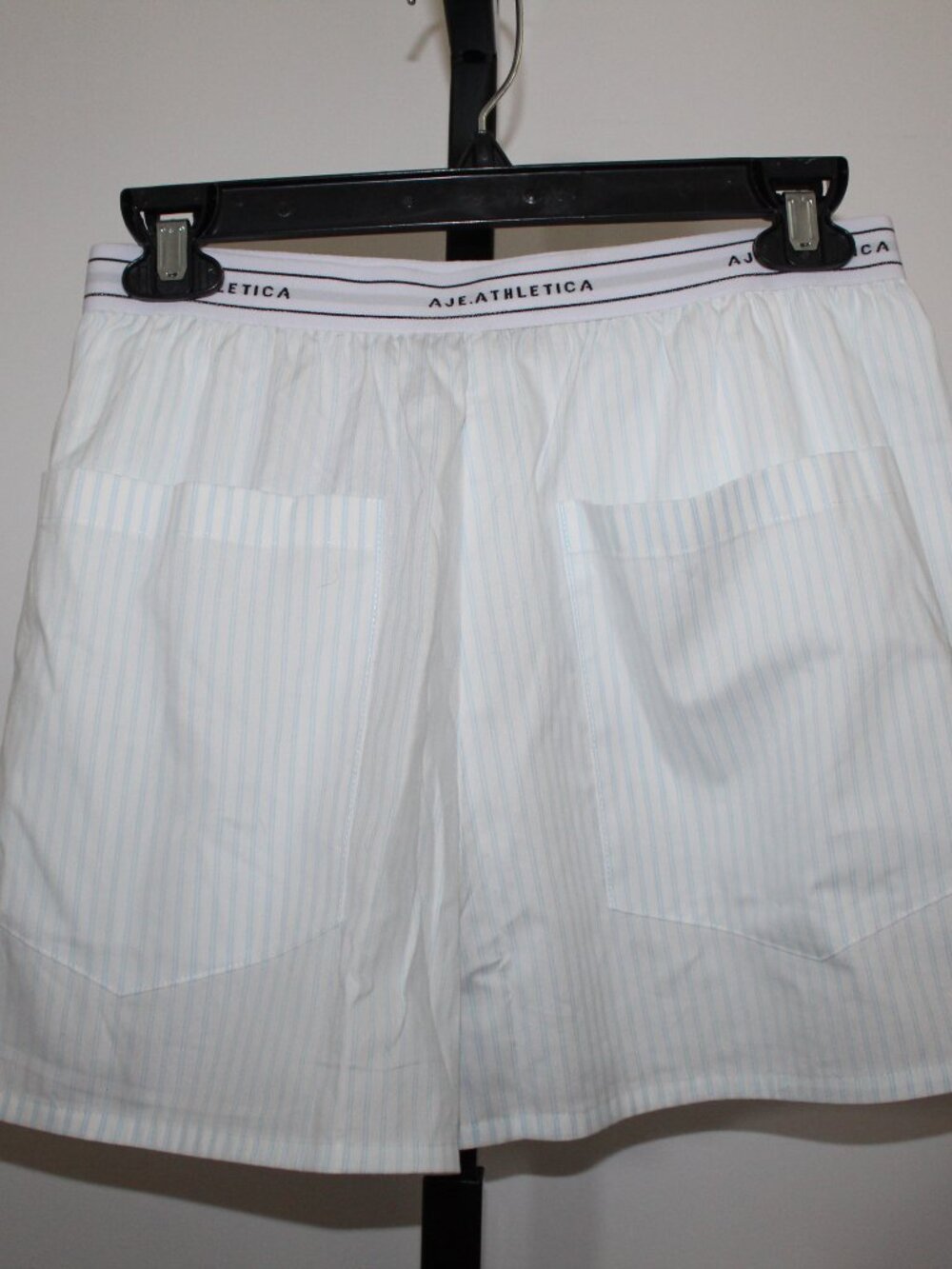 NEW A JE.ATHLETICA Pin Striped Elastic Waist Shorts 12 $149 runs small